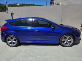 2013 Ford Focus 2.0i ST1 5 Dr For Sale in Durban