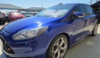 2013 Ford Focus 2.0i ST1 5 Dr For Sale in Durban full