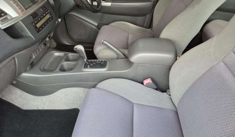 2014 Toyota Hilux 4.0i v6 Raider D/cab auto For Sale in Durban full