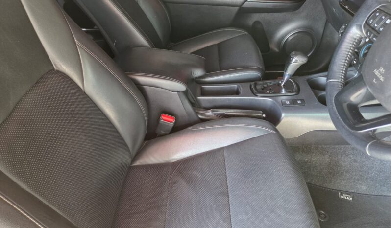 2020 Toyota Hilux 2.8 Gd-6 Auto Legend 50 Xtracab For Sale in Durban full