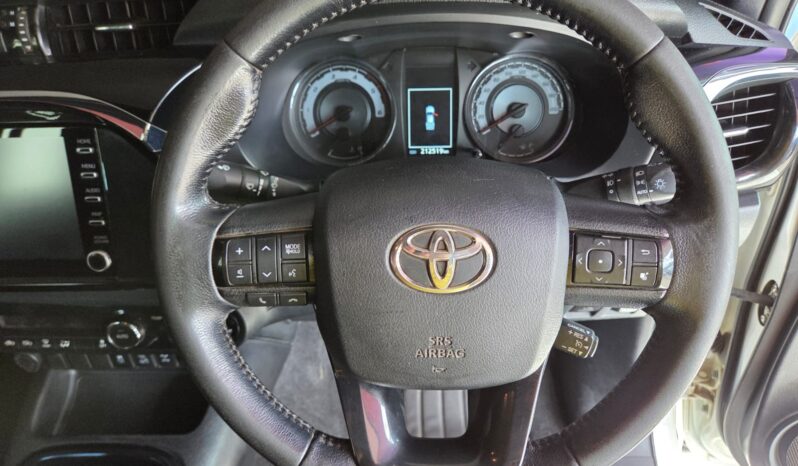 2020 Toyota Hilux 2.8 GD-6 Legend 50 D/cab Man 4×4 For Sale in Durban full