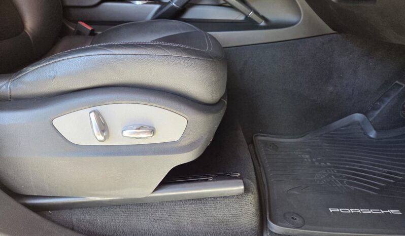 2011 Porsche Cayenne Diesel For Sale in Durban full