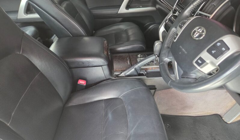 2014 Toyota Land Cruiser 4.5 D-4D VX 200 For Sale in Durban full