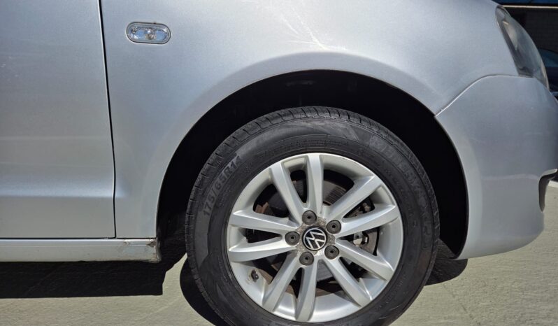2010 VW Polo Vivo 1.4i Hatchback For Sale in Durban full
