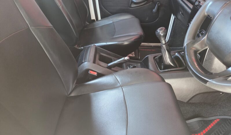 2023 Mahindra Pik Up 2.2 CRDe MHawk S4 4×4 s/cab For Sale in Durban full