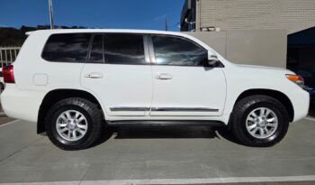 2014 Toyota Land Cruiser 4.5 D-4D VX 200 For Sale in Durban full
