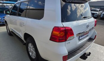 2014 Toyota Land Cruiser 4.5 D-4D VX 200 For Sale in Durban full
