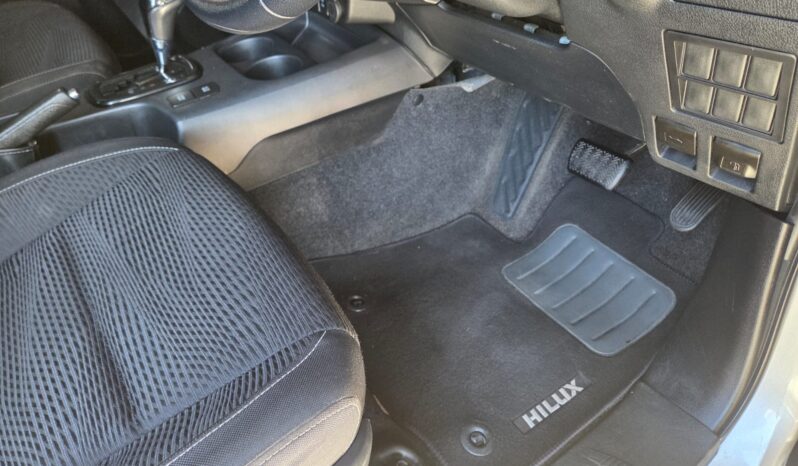 2019 Toyota Hilux 2.8 GD-6 Xtracab Raider Auto 4×4 or sale in Durban full