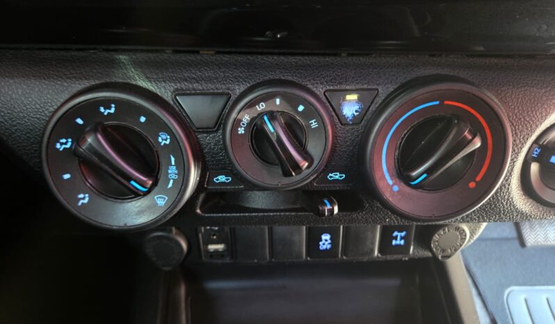 2019 Toyota Hilux 2.8 GD-6 Xtracab Raider Auto 4×4 or sale in Durban full