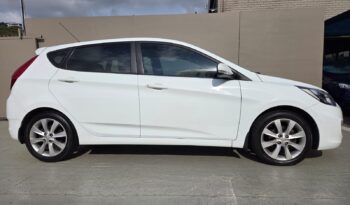 2015 Hyundai Accent 1.6i Fluid Auto 5 Dr For sale in Durban full