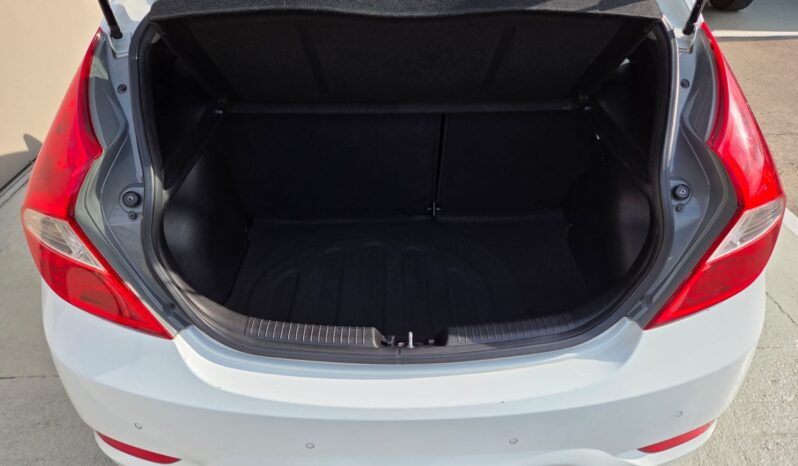 2015 Hyundai Accent 1.6i Fluid Auto 5 Dr For sale in Durban full