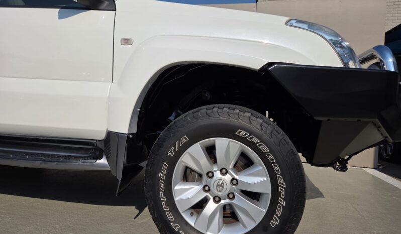 2005 Toyota Prado 4.0i v6 VX Auto For Sale in Durban full