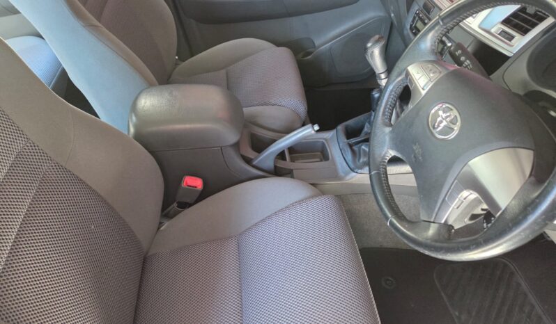 2014 Toyota Hilux 3.0 D-4d Raider D/cab Man 4×4 For Sale in Durban full