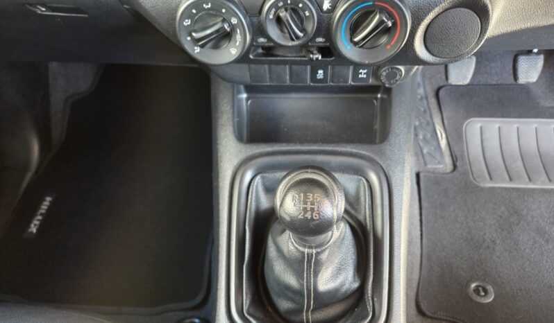 2018 Toyota Hilux 2.4 GD-6 SRX Xtracab Man 4×2 for Sale in Durban full