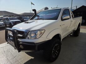 2010 Toyota Hilux 3.0 -4d Raider S/cab 4×4 For Sale in Durban