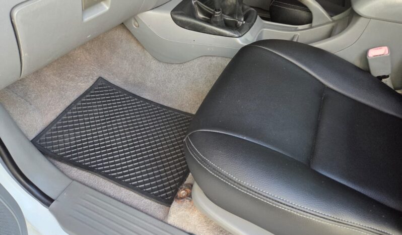 2010 Toyota Hilux 3.0 -4d Raider S/cab 4×4 For Sale in Durban full