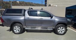 2017 Toyota Hilux 4.0i v6 Raider D/cab 4×4 Auto For Sale in Durban