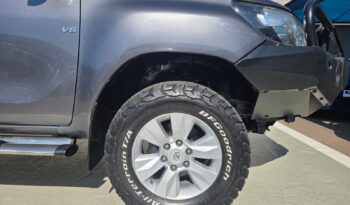 2017 Toyota Hilux 4.0i v6 Raider D/cab 4×4 Auto For Sale in Durban full