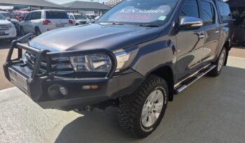 2017 Toyota Hilux 4.0i v6 Raider D/cab 4×4 Auto For Sale in Durban full