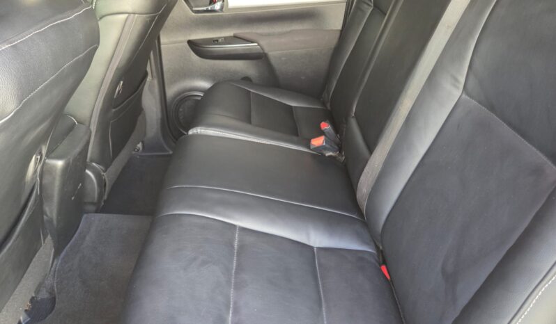 2017 Toyota Hilux 4.0i v6 Raider D/cab 4×4 Auto For Sale in Durban full