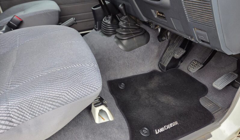 2014 Toyota Land Cruiser 79 4.5 D-4D v8 S/cab For Sale in Durban full