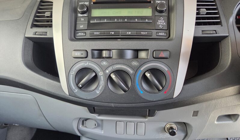 2011 Toyota Hilux 3.0 D-4d Xtracab Man 4×2 For sale in Durban full