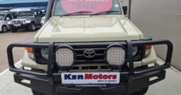 2006 Toyota Land Cruiser 70 4.2D S/cab For Sale in Durban