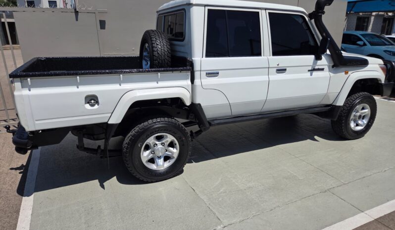 2014 Toyota Land Cruiser 79 4.5 D-4D v8 D/cab For Sale in Durban