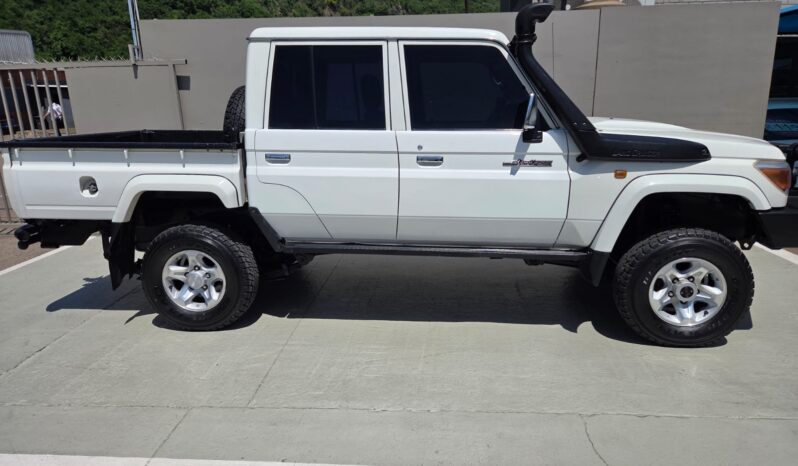 2014 Toyota Land Cruiser 79 4.5 D-4D v8 D/cab For Sale in Durban