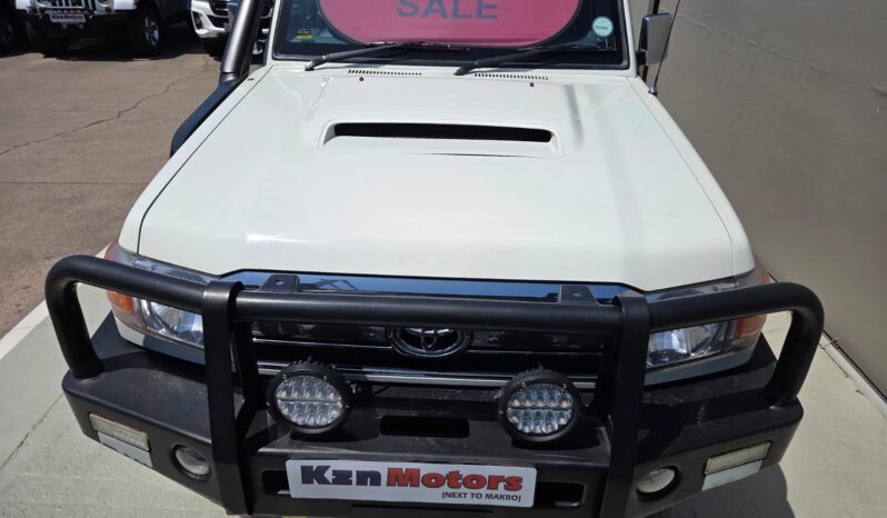 2014 Toyota Land Cruiser 79 4.5 D-4D v8 D/cab For Sale in Durban full