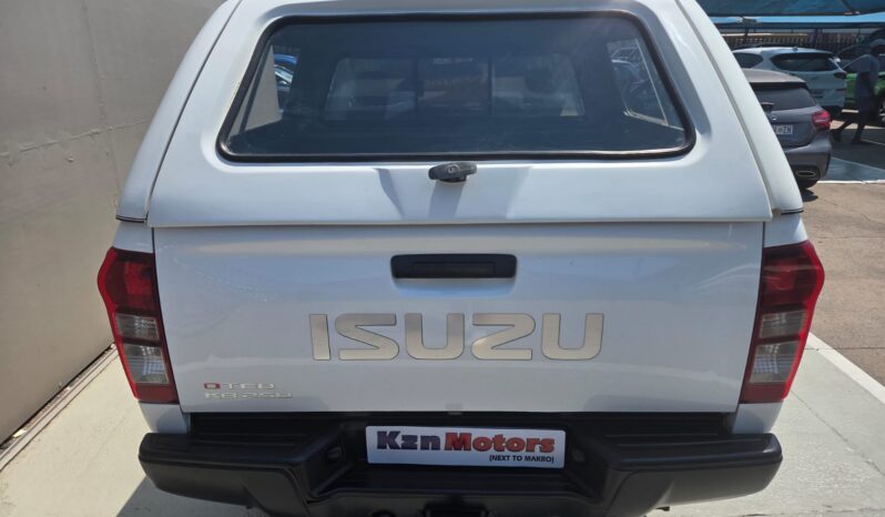 2017 Isuzu KB 250 D-Teq D/cab Hi Rider Man 4×2 For Sale in Drban full