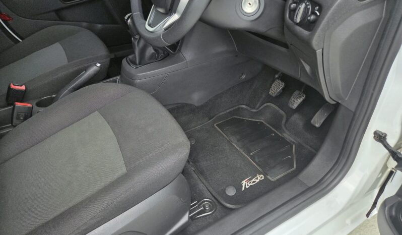 2015 Ford Fiesta 1.4i Ambiente 5 Dr For Sale in Durban full