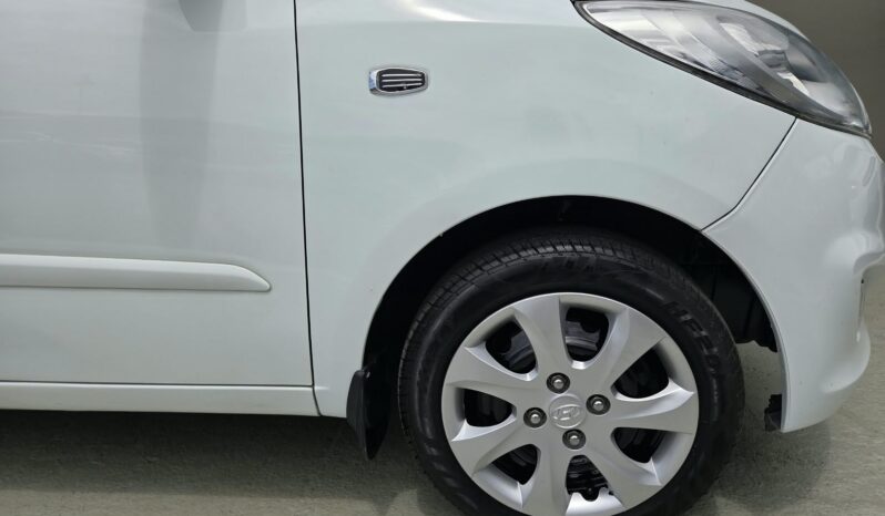 2014 Hyundai i-10 1.25 Fluid 5 Dr Automatic For Sale in Durban full