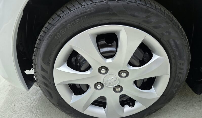 2014 Hyundai i-10 1.25 Fluid 5 Dr Automatic For Sale in Durban full